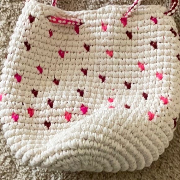 Handcrafted Bucket Crochet Crossbody Bag with Pink Accents - Picture 6 of 12